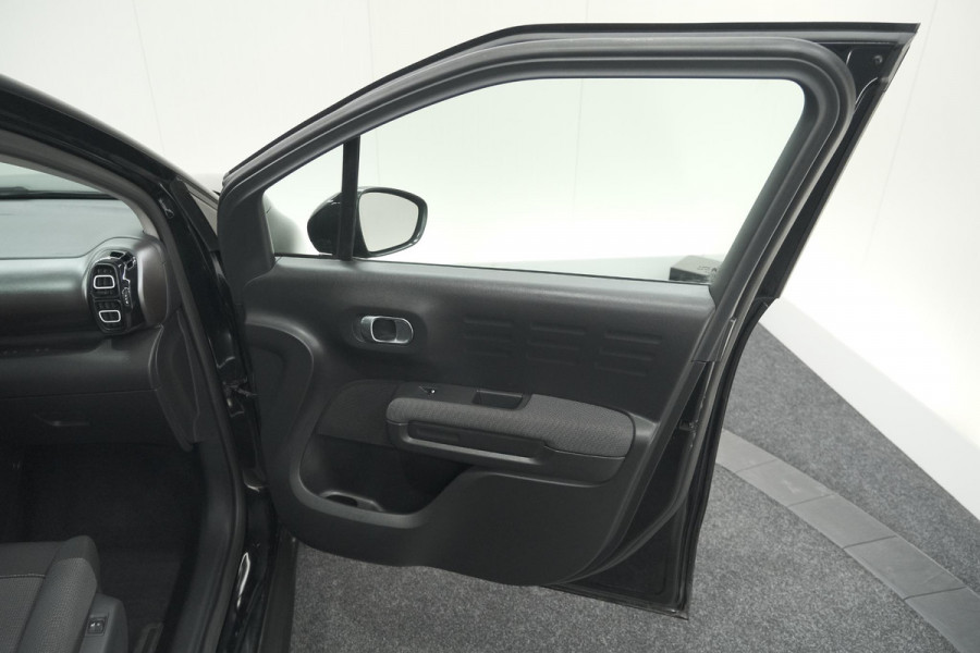 Citroën C3 Aircross PureTech 130 EAT6 Plus | Stoelverwarming | Apple Carplay | Parkeersensoren