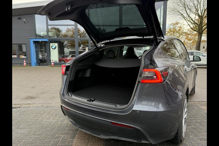 Tesla Model Y RWD 58 kWh AFNEEMBARE TREKHAAK| STOEL/ STUURVERW| AUTOPILOT| RIJKLAARPRIJS INCL. TESLA GARANTIE t/m 03-2027/80.000km accu en aandrijflijn t/m 03-2031/160.000km