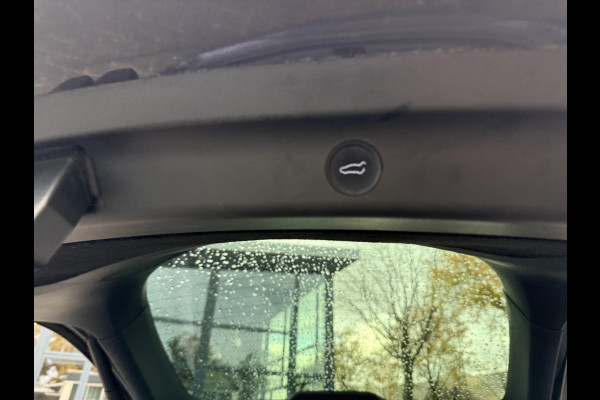 Tesla Model Y RWD 58 kWh AFNEEMBARE TREKHAAK| STOEL/ STUURVERW| AUTOPILOT| RIJKLAARPRIJS INCL. TESLA GARANTIE t/m 03-2027/80.000km accu en aandrijflijn t/m 03-2031/160.000km