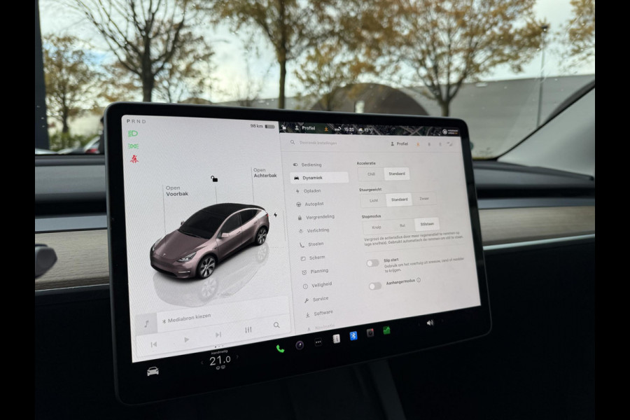 Tesla Model Y RWD 58 kWh AFNEEMBARE TREKHAAK| STOEL/ STUURVERW| AUTOPILOT| RIJKLAARPRIJS INCL. TESLA GARANTIE t/m 03-2027/80.000km accu en aandrijflijn t/m 03-2031/160.000km