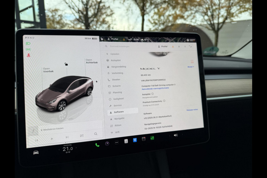Tesla Model Y RWD 58 kWh AFNEEMBARE TREKHAAK| STOEL/ STUURVERW| AUTOPILOT| RIJKLAARPRIJS INCL. TESLA GARANTIE t/m 03-2027/80.000km accu en aandrijflijn t/m 03-2031/160.000km
