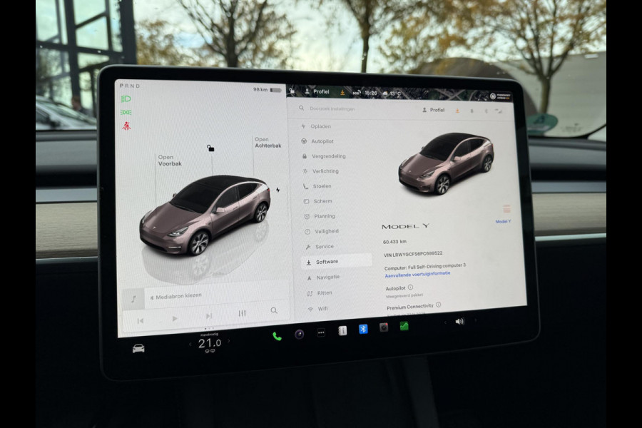 Tesla Model Y RWD 58 kWh AFNEEMBARE TREKHAAK| STOEL/ STUURVERW| AUTOPILOT| RIJKLAARPRIJS INCL. TESLA GARANTIE t/m 03-2027/80.000km accu en aandrijflijn t/m 03-2031/160.000km