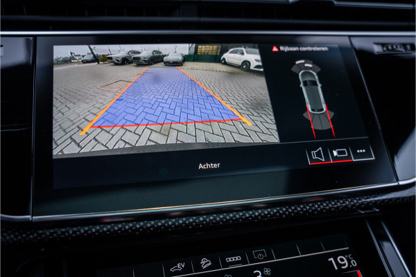 Audi Q8 60 TFSI e quattro Pro Line S Competition - Panorama | RS Seats | Carbon | B&O | Luchtvering