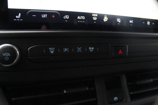 Ford Transit Custom 320 2.0-136 pk TDCI L1H1 Trend. Fabrieksgarantie tot 10-2028 ! Adapt. Cruise Cntrl, Navigatie, Camera, PDC V+A, Apple Carplay/Android auto, LED verl., Laadruimte bekleed, Bijrijdersbank, Spiegel-, stoel en voorraamverw. etc.