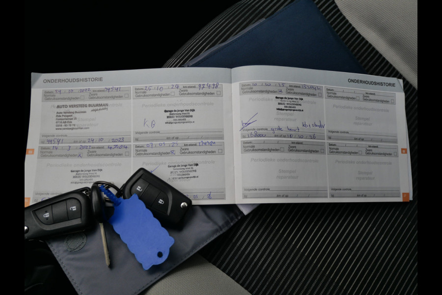 Peugeot 108 1.0 e-VTi COLLECTION | CLIMA | CARPLAY | CAMERA | ALL-SEASON | APK 11-2026!