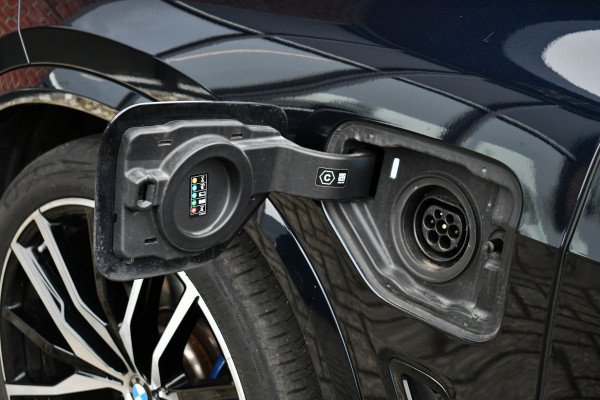 BMW X5 xDrive45e 394pk M-Sport Pano ACC Trekh HUD H/K 4wielbest 22inch