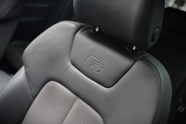 Audi e-tron Sportback 50 quattro S edition 71 kWh | S-Line | Panoramadak | Memory Seats | Luchtvering | Adaptive Cruise Control | Apple Carplay | Keyless | Matrix LED | Leder | Stoelverwarming | NAP |
