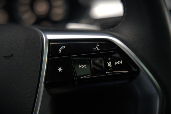 Audi e-tron Sportback 50 quattro S edition 71 kWh | S-Line | Panoramadak | Memory Seats | Luchtvering | Adaptive Cruise Control | Apple Carplay | Keyless | Matrix LED | Leder | Stoelverwarming | NAP |