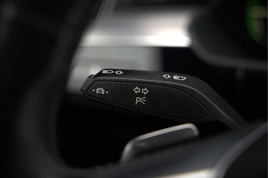Audi e-tron Sportback 50 quattro S edition 71 kWh | S-Line | Panoramadak | Memory Seats | Luchtvering | Adaptive Cruise Control | Apple Carplay | Keyless | Matrix LED | Leder | Stoelverwarming | NAP |
