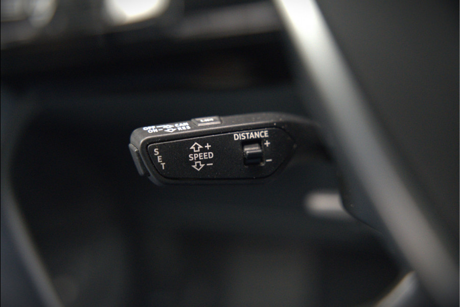 Audi e-tron Sportback 50 quattro S edition 71 kWh | S-Line | Panoramadak | Memory Seats | Luchtvering | Adaptive Cruise Control | Apple Carplay | Keyless | Matrix LED | Leder | Stoelverwarming | NAP |