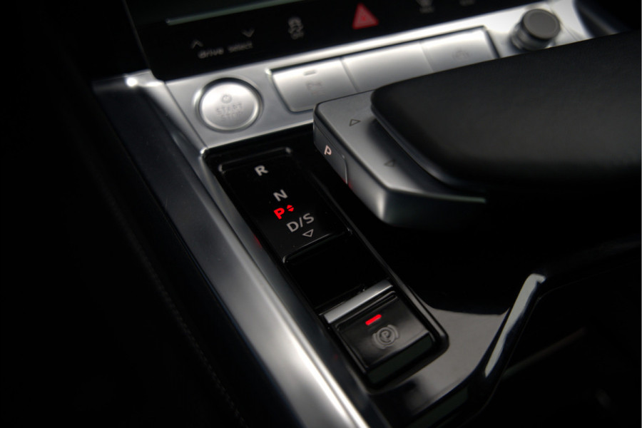 Audi e-tron Sportback 50 quattro S edition 71 kWh | S-Line | Panoramadak | Memory Seats | Luchtvering | Adaptive Cruise Control | Apple Carplay | Keyless | Matrix LED | Leder | Stoelverwarming | NAP |
