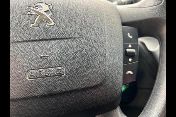 Peugeot Boxer 335 2.2 BlueHDi 140 L3H2 Premium Camera Airco Navi