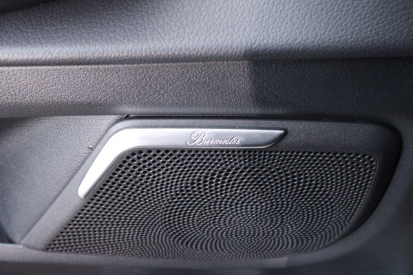 Mercedes-Benz Eqv 300 L2 / AMG / New Model / Luchtvering / 7-Persoons / Burmester / Vol Opties / NIEUWSTAAT