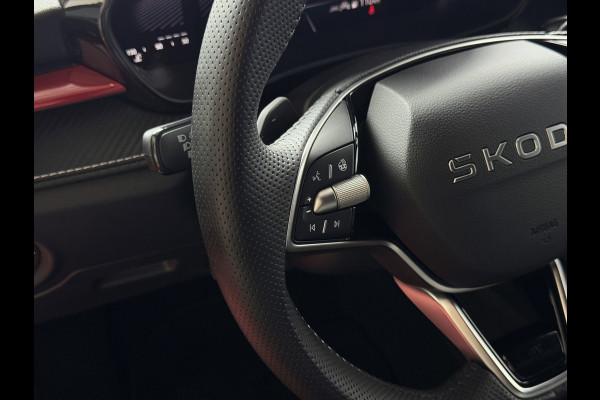 Škoda Fabia 1.0 TSI 116PK MONTE CARLO BLACK CAMERA LED STOEL/STUUR VERW ADAP, CRUISE VIC.COCKPIT 03/2025