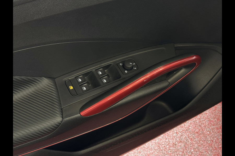 Škoda Fabia 1.0 TSI 116PK MONTE CARLO BLACK CAMERA LED STOEL/STUUR VERW ADAP, CRUISE VIC.COCKPIT 03/2025