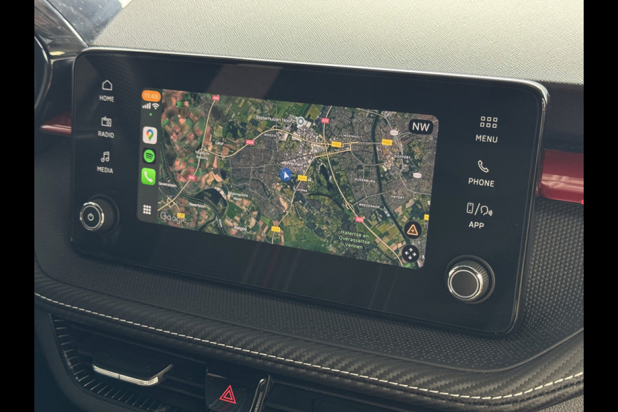 Škoda Fabia 1.0 TSI 116PK MONTE CARLO BLACK CAMERA LED STOEL/STUUR VERW ADAP, CRUISE VIC.COCKPIT 03/2025