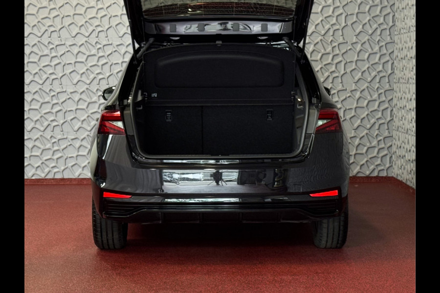 Škoda Fabia 1.0 TSI 116PK MONTE CARLO BLACK CAMERA LED STOEL/STUUR VERW ADAP, CRUISE VIC.COCKPIT 03/2025