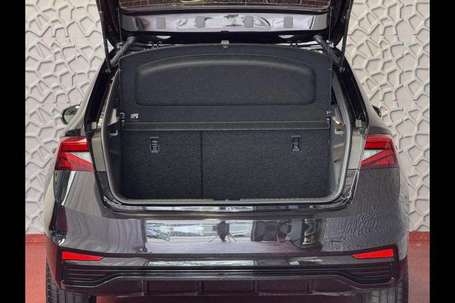 Škoda Fabia 1.0 TSI 116PK MONTE CARLO BLACK CAMERA LED STOEL/STUUR VERW ADAP, CRUISE VIC.COCKPIT 03/2025