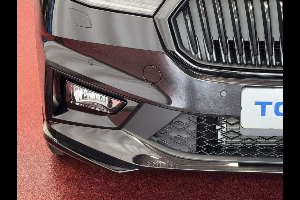 Škoda Fabia 1.0 TSI 116PK MONTE CARLO BLACK CAMERA LED STOEL/STUUR VERW ADAP, CRUISE VIC.COCKPIT 03/2025