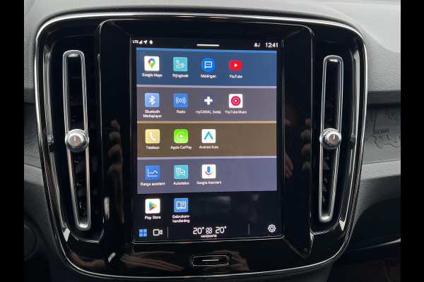 Volvo XC40 Recharge Core 70 kWh VAN: 33.900,- VOOR: 30.877,- UW EINDEJAARSVOORDEEL: 3.023,- | ACHTERUITRIJCAMERA | APPLE CARPLAY | CRUISE CONTROL | DRAADLOZE TELEFOON LADER |