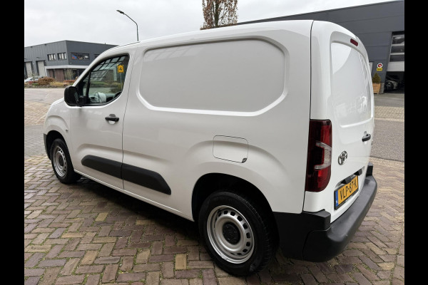 Toyota PROACE CITY 1.5 D-4D / Airco / Cruise Control / BlueTooth (handsfree) / Betonplex Laadvloer incl. Vloerschelp