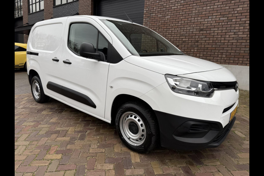 Toyota PROACE CITY 1.5 D-4D / Airco / Cruise Control / BlueTooth (handsfree) / Betonplex Laadvloer incl. Vloerschelp