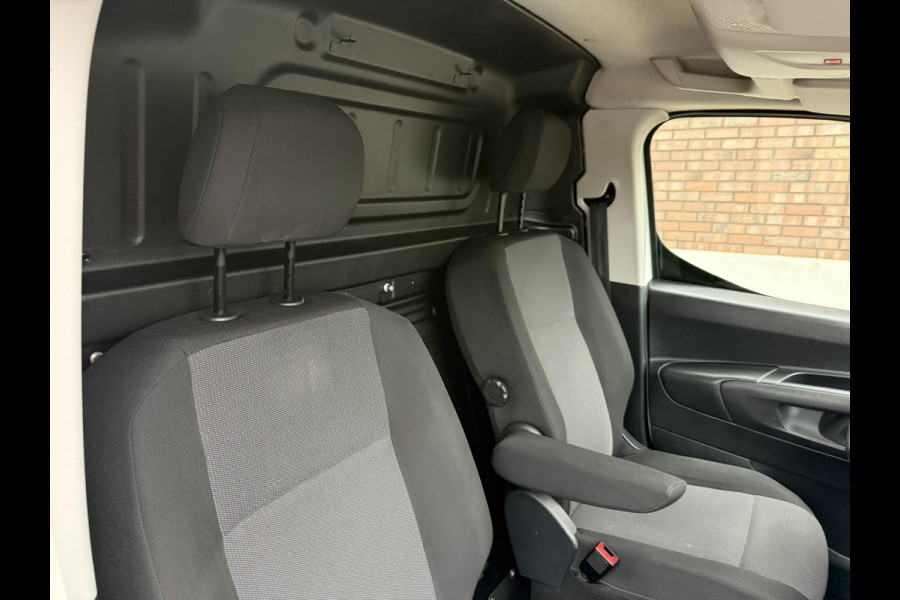 Toyota PROACE CITY 1.5 D-4D / Airco / Cruise Control / BlueTooth (handsfree) / Betonplex Laadvloer incl. Vloerschelp