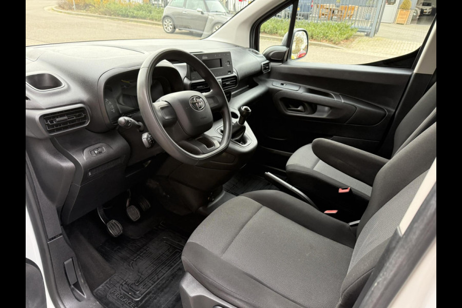 Toyota PROACE CITY 1.5 D-4D / Airco / Cruise Control / BlueTooth (handsfree) / Betonplex Laadvloer incl. Vloerschelp
