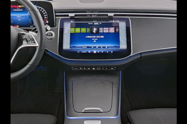 Mercedes-Benz E-Klasse Estate 300 e Plug-In Hybride Adtion Avantgarde | Trekhaak | Head-up-Display | Distronic | Memory Voorstoelen. Inclusief 24 maanden MB Certified garantie voor Europa.