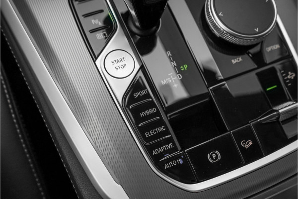 BMW X5 xDrive45e Driving Assist Plus H/K HUD Trekhaak