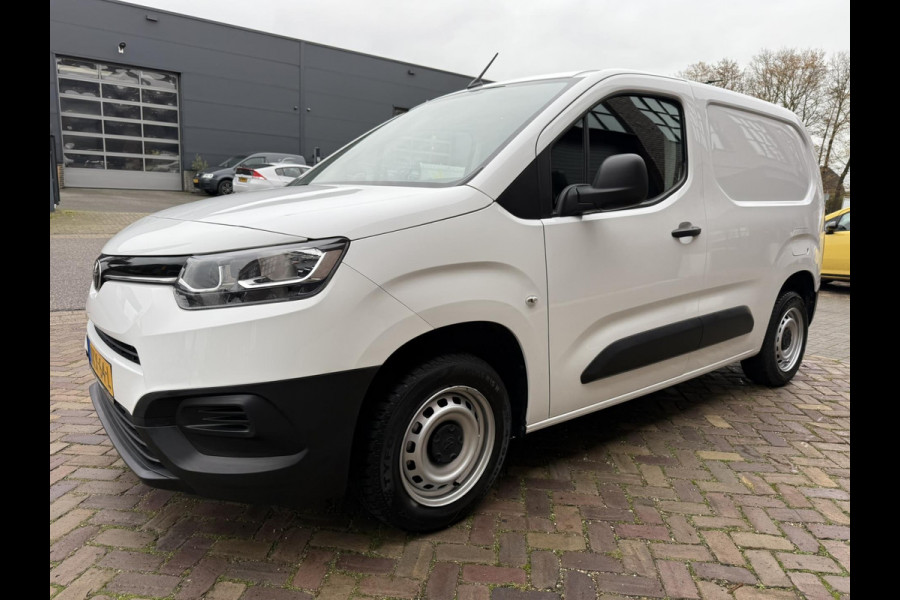 Toyota PROACE CITY 1.5 D-4D / Airco / Cruise Control / BlueTooth (handsfree) / Betonplex Laadvloer incl. Vloerschelp