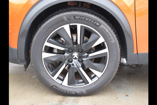 Peugeot e-2008 EV GT Première 1 fase 50 kWh SOH 92,9% | SCHUIF- KANTELDAK | NAVI & CARPLAY | ACHTERUITRIJCAMERA MET SENSOREN | E.C.C. |