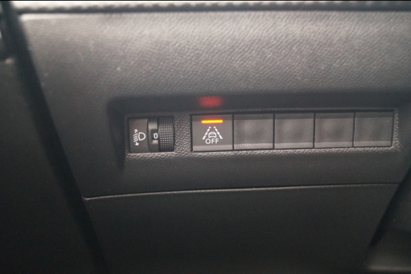 Peugeot 2008 1.2 PureTech 130pk Active Pack -NAVI-CAM-PDC-