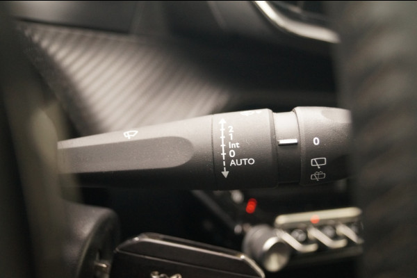 Peugeot 2008 1.2 PureTech 130pk Active Pack -NAVI-CAM-PDC-