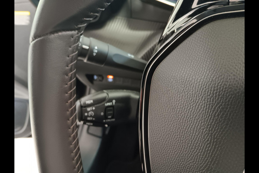 Peugeot e-208 EV Allure Pack 50 kWh Apple Carplay/Android Auto | Achteruitrijcamera | Climate Control