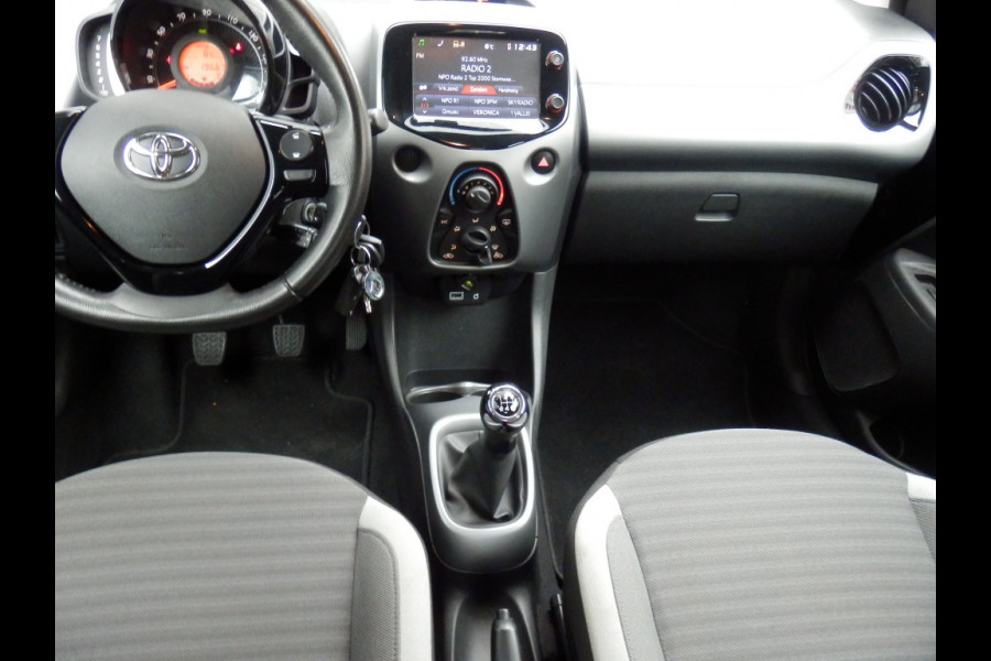 Toyota Aygo 1.0 VVT-i x-play I Cruise control I 1e eigenaar I 100 % dealero