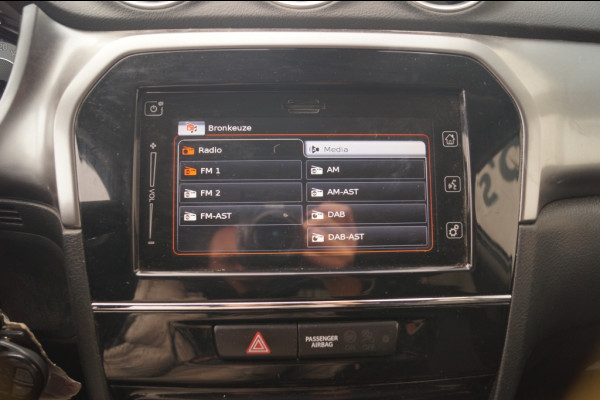 Suzuki Vitara 1.4 Boosterjet AllGrip 4WD Select -NAVI-ECC-PDC-