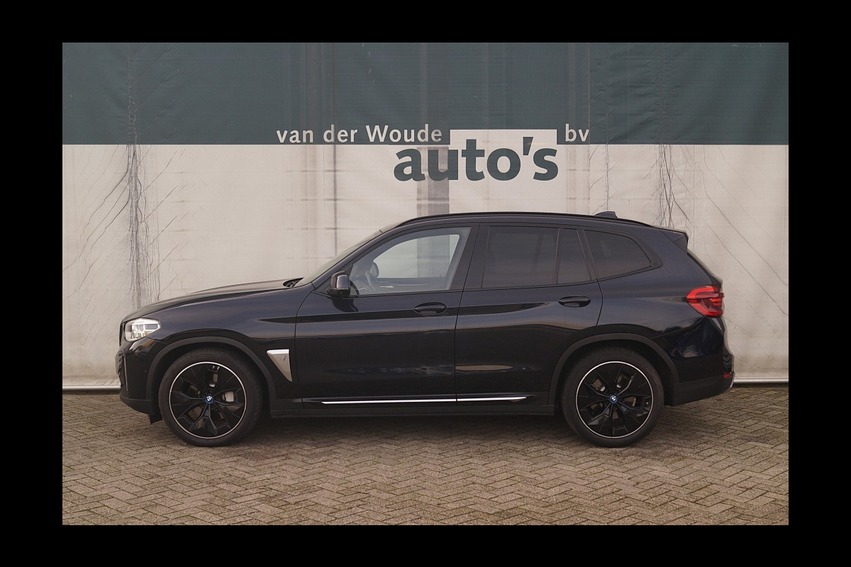 BMW iX3 High Executive 80kWh -PANO-LEER-ECC-
