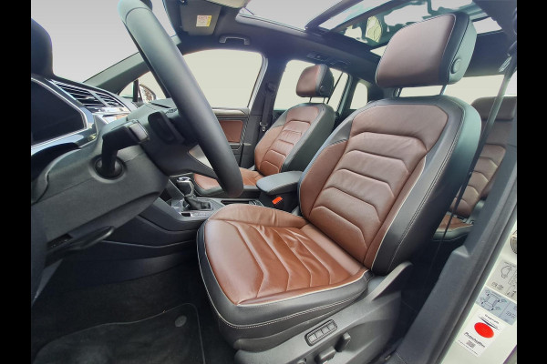 Volkswagen Tiguan 1.4 TSI eHybrid R-Line Business+ | PHEV | volleder | schuifdak | Virtual Cockpit | blind-spot