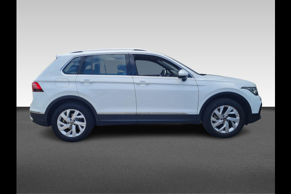 Volkswagen Tiguan 1.4 TSI eHybrid R-Line Business+ | PHEV | volleder | schuifdak | Virtual Cockpit | blind-spot