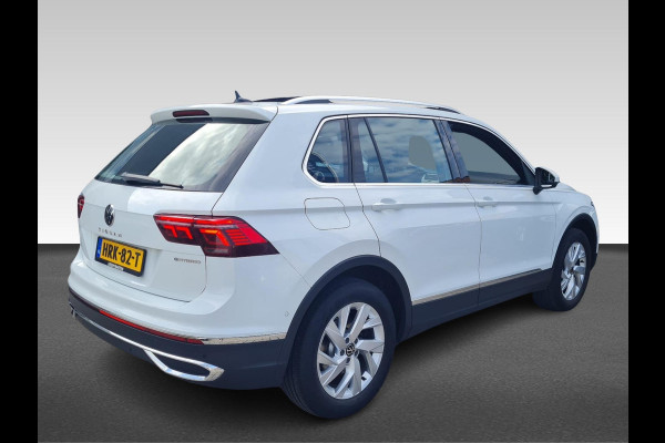 Volkswagen Tiguan 1.4 TSI eHybrid R-Line Business+ | PHEV | volleder | schuifdak | Virtual Cockpit | blind-spot