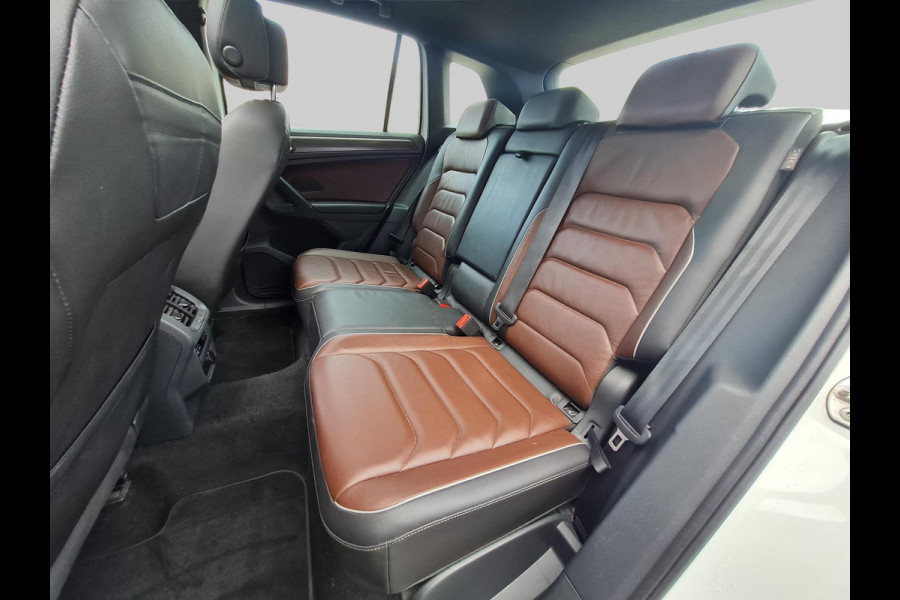 Volkswagen Tiguan 1.4 TSI eHybrid R-Line Business+ | PHEV | volleder | schuifdak | Virtual Cockpit | blind-spot