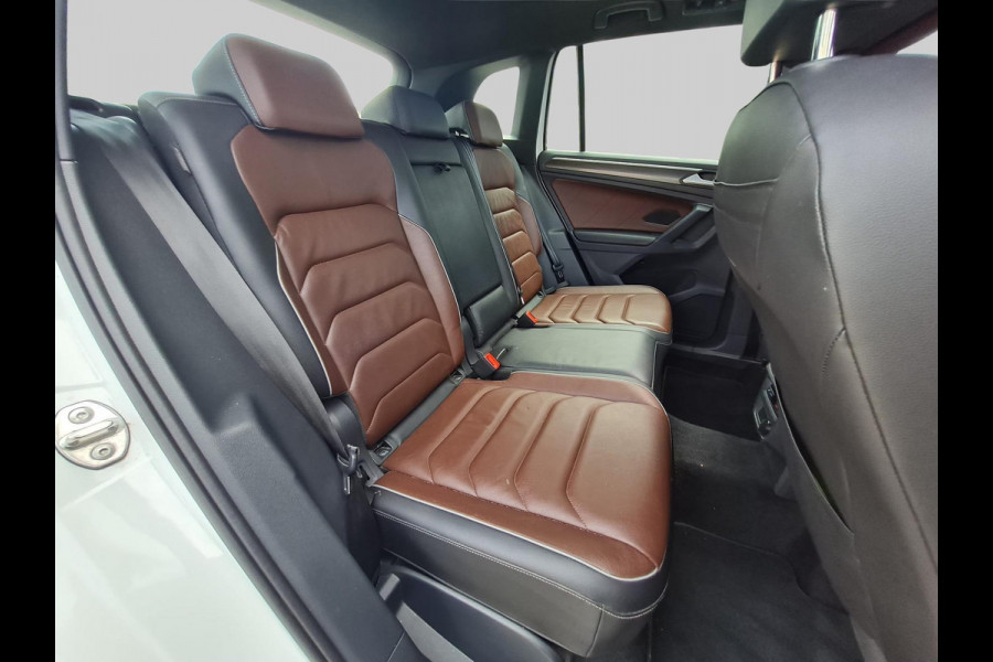 Volkswagen Tiguan 1.4 TSI eHybrid R-Line Business+ | PHEV | volleder | schuifdak | Virtual Cockpit | blind-spot