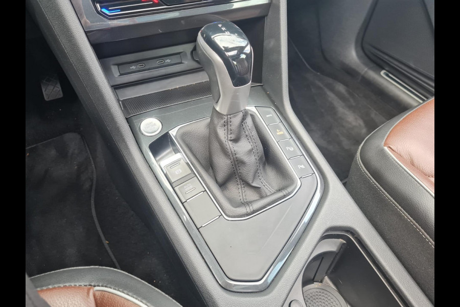 Volkswagen Tiguan 1.4 TSI eHybrid R-Line Business+ | PHEV | volleder | schuifdak | Virtual Cockpit | blind-spot