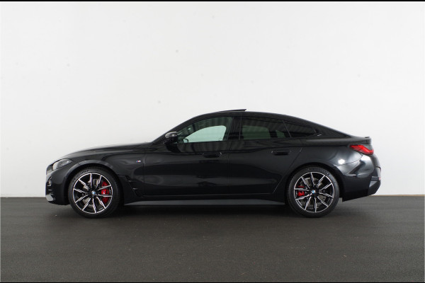 BMW 4 Serie Gran Coupé 4 Serie Gran Coupé 420i > Shadow | H&K | 19inch | Head-up |Schuifdak | Leer... Lease ook mogelijk!