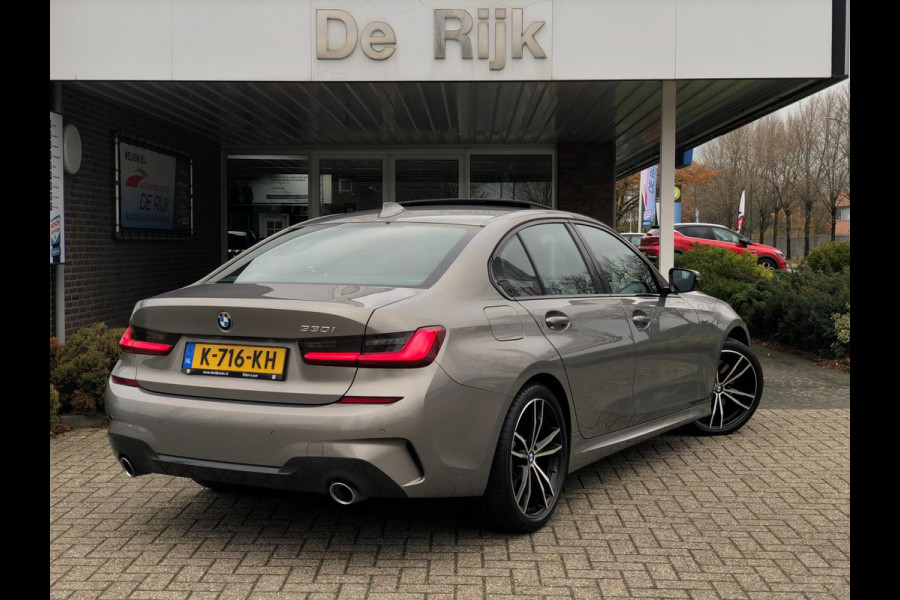 BMW 3-serie 330i High Executive Edition | M Sport | Pano, Leder, Navi, Stoelverw., PDC, Cruise, Climate | Dealeroh. | Individual |