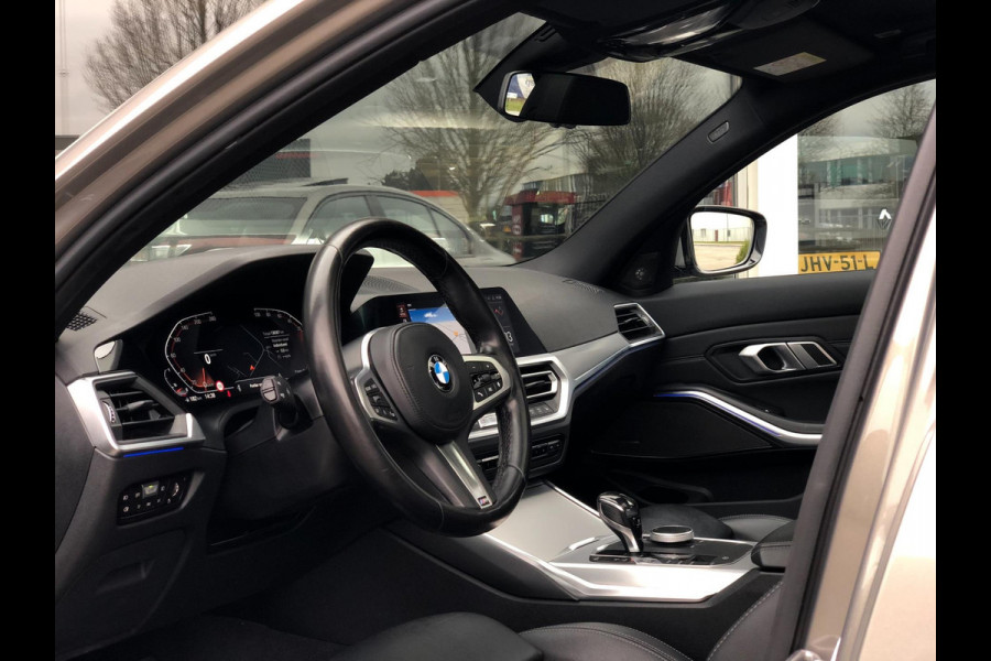 BMW 3-serie 330i High Executive Edition | M Sport | Pano, Leder, Navi, Stoelverw., PDC, Cruise, Climate | Dealeroh. | Individual |