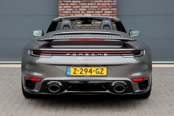 Porsche 911 992 Cabrio 3.8 Turbo S | Keramisch | Vierwielbesturing | Burmester High End | Adaptive Cruise Control | Liftsysteem | Sport Chrono | 18-wegs Memory | PASM | Sportuitlaat |