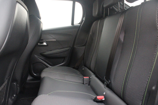 Peugeot 208 1.2 Hybrid 145PK e-DCS6 GT | NAVIGATIE | DRAADLOZE APPLE CARPLAY/ANDROID AUTO | CAMERA VOOR + ACHTER | FULL LED KOPLAMPEN | LICHTMETALEN VELGEN 17" | DODEHOEK DETECTIE | DRAADLOZE TELEFOONLADER | KEYLESS ENTRY/START | DAB+ RADIO | ADAPTIVE CRUISE CONTROL |
