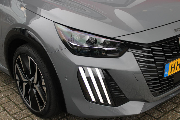 Peugeot 208 1.2 Hybrid 145PK e-DCS6 GT | NAVIGATIE | DRAADLOZE APPLE CARPLAY/ANDROID AUTO | CAMERA VOOR + ACHTER | FULL LED KOPLAMPEN | LICHTMETALEN VELGEN 17" | DODEHOEK DETECTIE | DRAADLOZE TELEFOONLADER | KEYLESS ENTRY/START | DAB+ RADIO | ADAPTIVE CRUISE CONTROL |
